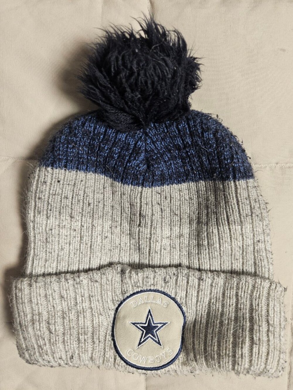 Dallas Cowboys NFL Knit Pom Pom Beanie Gray Navy Star Patch Winter Hat